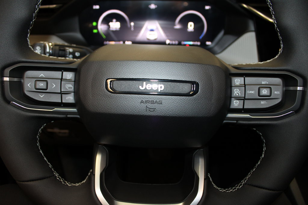 New 2026 Jeep Cherokee Laredo AWD/4WD image 11