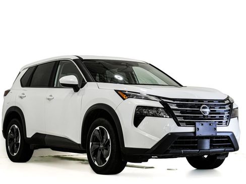 Used 2025 Nissan Rogue SV AWD/4WD image 1