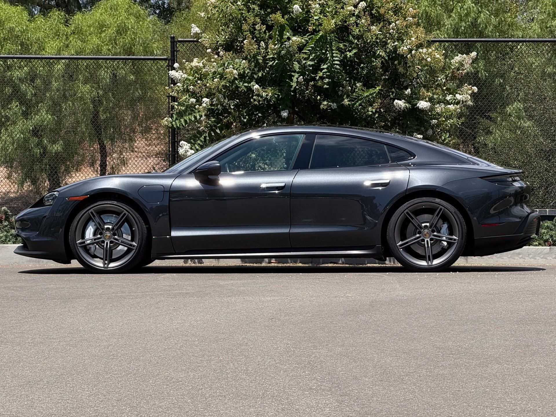 Certified 2023 Porsche Taycan 4S w/ Premium Package AWD/4WD image 2