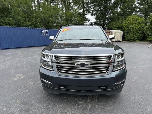 Used 2019 Chevrolet Tahoe Premier AWD/4WD image 2