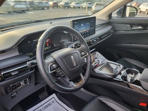 Certified 2022 Lincoln Nautilus AWD w/ Premium Package image 24