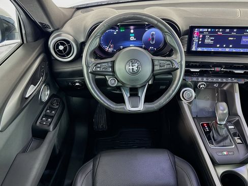 Used 2024 Alfa Romeo Tonale Ti image 16