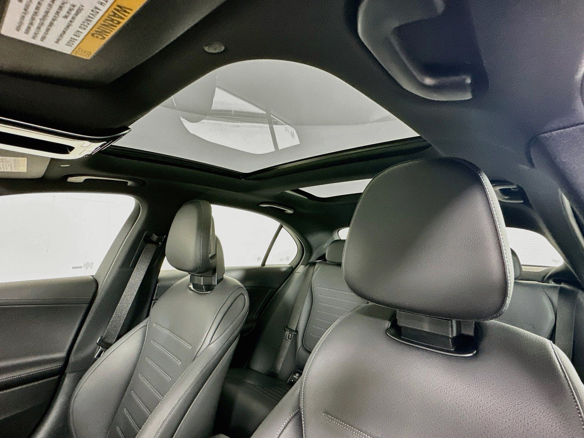 Used 2025 Mercedes-Benz C 300 Sedan image 24