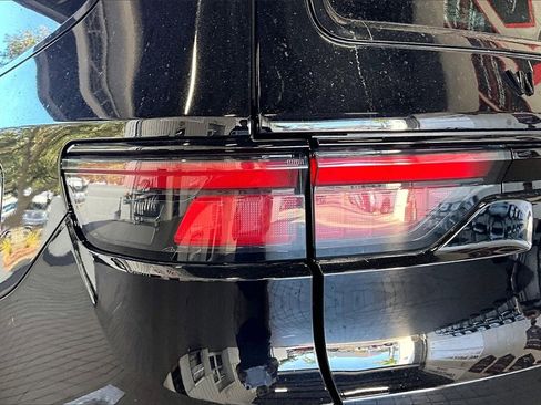 Used 2024 Jeep Wagoneer Series II image 20