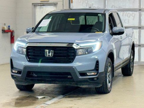 Used 2023 Honda Ridgeline RTL-E image 3