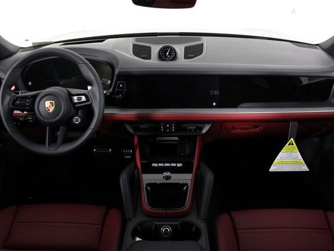 New 2026 Porsche Cayenne S image 11