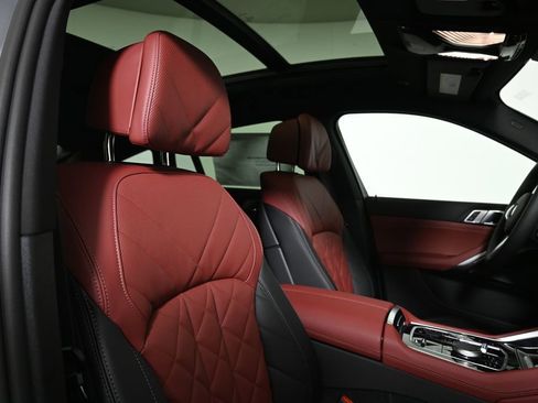 New 2026 BMW X6 xDrive40i w/ Climate Comfort Package image 36