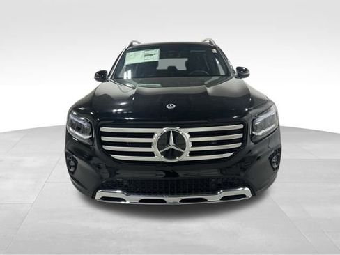New 2025 Mercedes-Benz GLB 250 4MATIC image 3