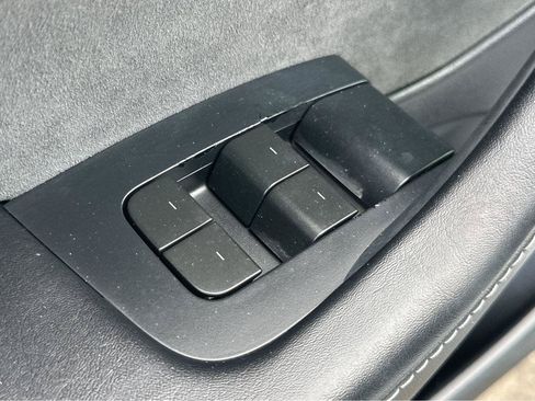 Used 2023 Tesla Model 3 Standard Range RWD image 30