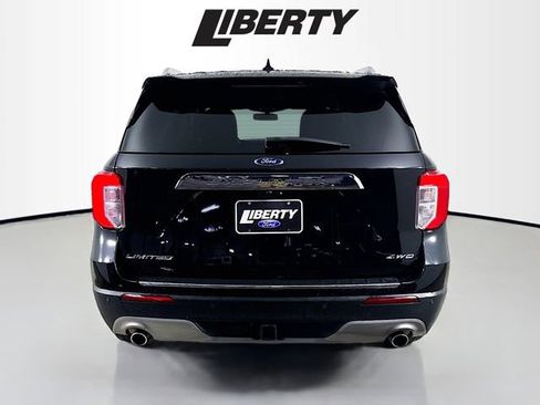 Certified 2022 Ford Explorer Limited w/ Equipment Group 301A image 6