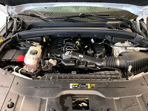 Used 2023 Jeep Grand Cherokee Altitude AWD/4WD image 38