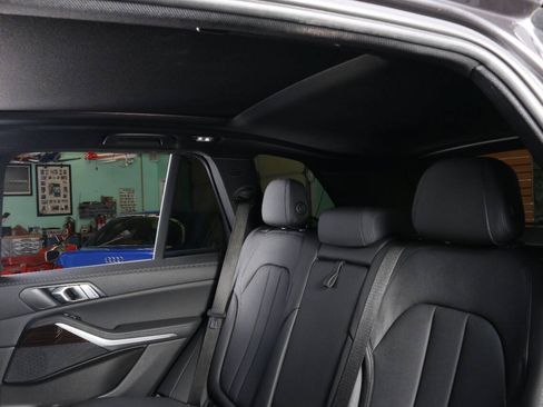 Used 2019 BMW X5 xDrive40i w/ Convenience Package AWD/4WD image 44