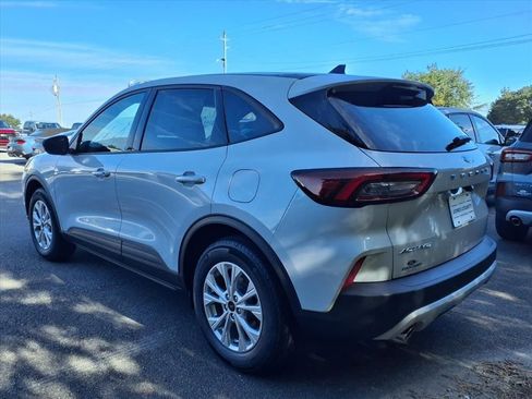 New 2025 Ford Escape Active image 4