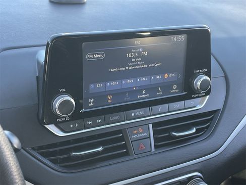 Used 2024 Nissan Altima 2.5 S image 25