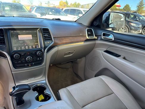 Used 2015 Jeep Grand Cherokee Overland image 19