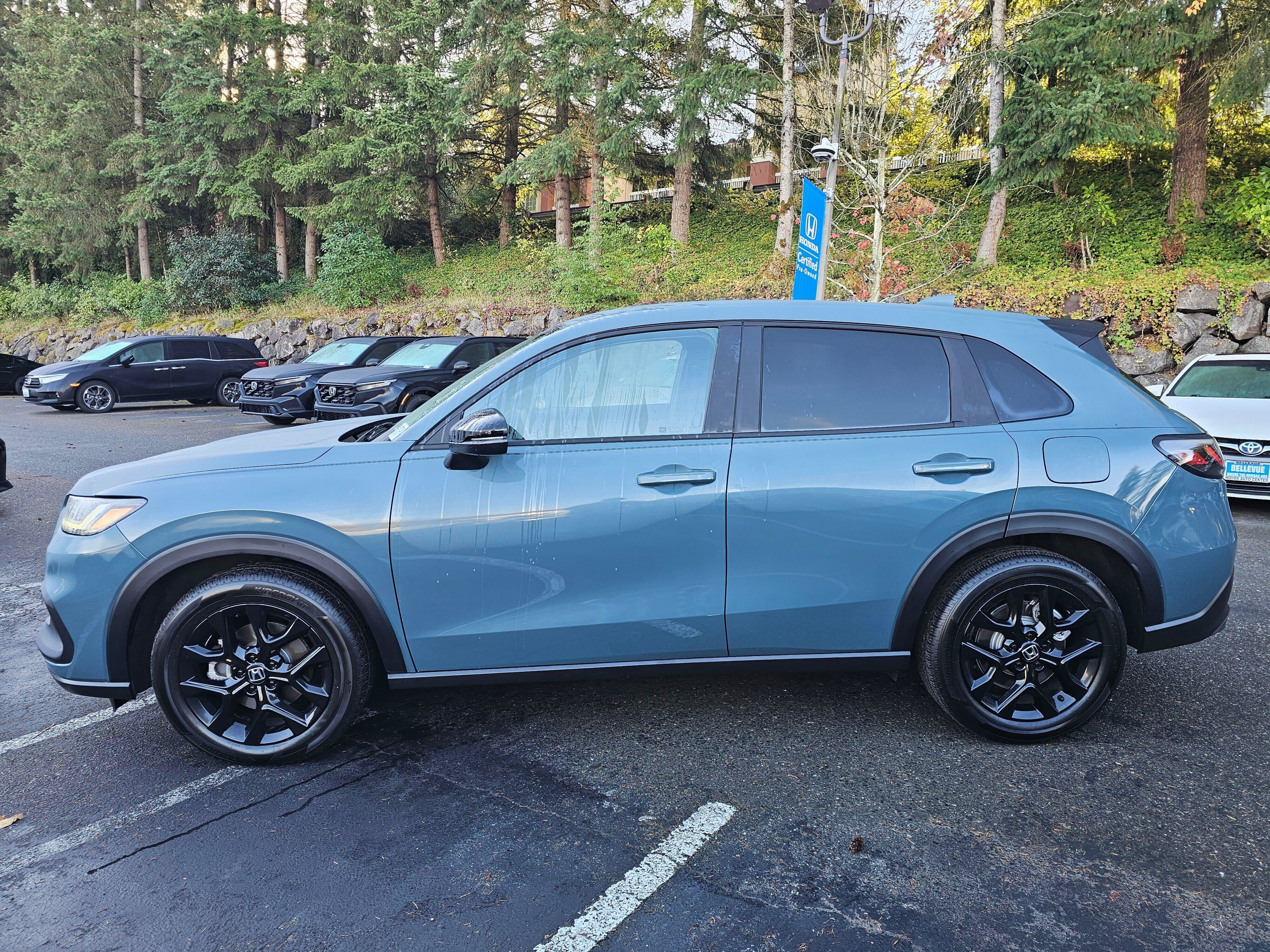 Certified 2025 Honda HR-V Sport image 4