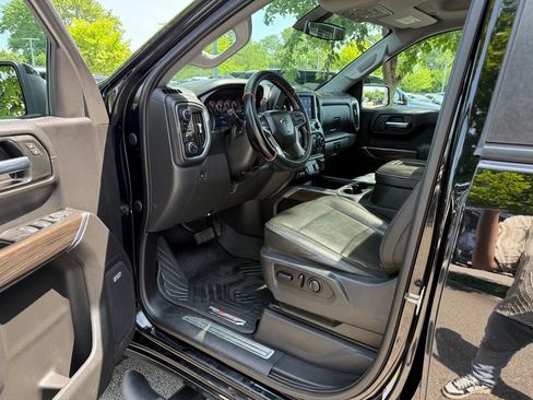 Used 2020 Chevrolet Silverado 1500 LT Trail Boss AWD/4WD image 11