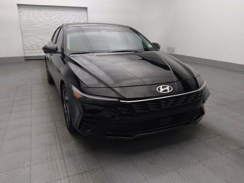 Used 2024 Hyundai Elantra Limited FWD image 14