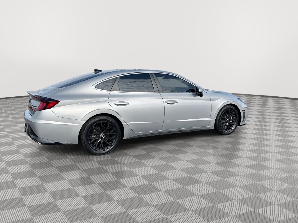 Used 2023 Hyundai Sonata Limited FWD image 12