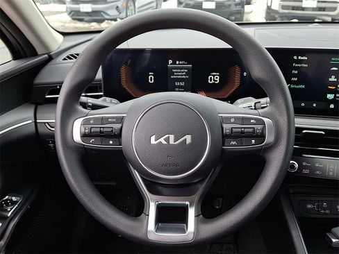 New 2026 Kia K5 LXS image 9