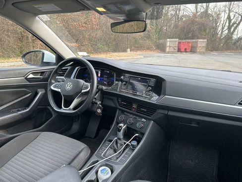 Used 2023 Volkswagen Jetta S image 13