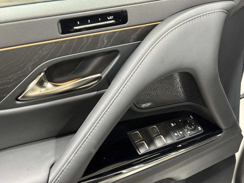 Certified 2025 Lexus LX 700h Luxury image 20
