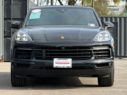 Certified 2023 Porsche Cayenne Platinum Edition image 11