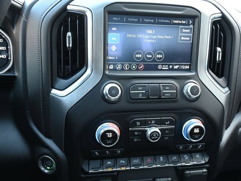 Used 2022 GMC Sierra 1500 Denali w/ Denali Premium Package image 16