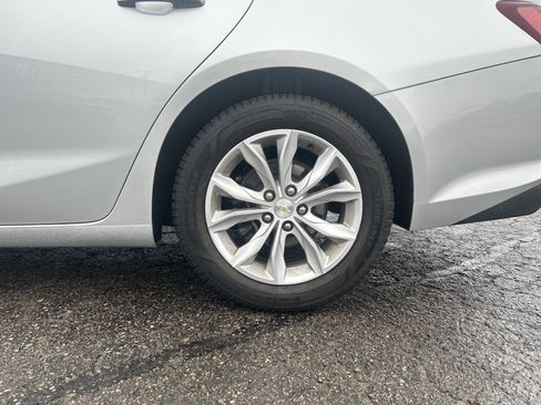 Used 2021 Chevrolet Malibu LT image 22