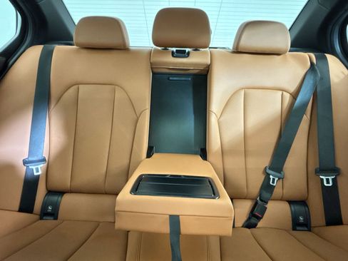 Used 2024 BMW 330i Sedan w/ Convenience Package image 30