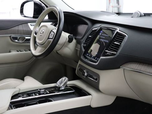Used 2021 Volvo XC90 T8 Inscription w/ Lounge Package AWD/4WD image 33