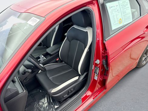 Used 2025 Kia K5 GT-Line image 11