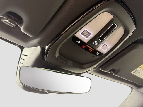 Certified 2023 Volvo XC60 B5 Plus w/ Climate Package AWD/4WD image 19