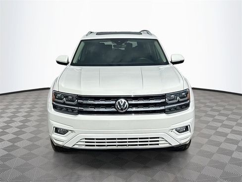 Used 2019 Volkswagen Atlas SE w/ Panoramic Sunroof Package image 2