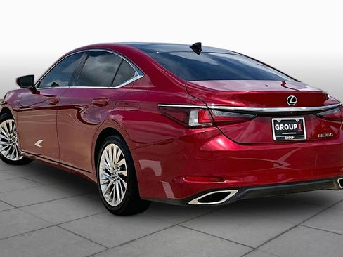 Used 2020 Lexus ES 350 Ultra Luxury w/ Accessory Package 2 FWD image 12