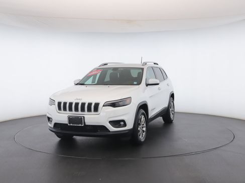 Used 2019 Jeep Cherokee Latitude Plus image 35
