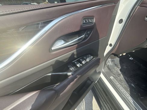 Used 2023 Cadillac Escalade V w/ Heavy-Duty Trailer Package AWD/4WD image 13
