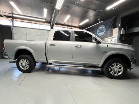 Used 2017 RAM 2500 Laramie AWD/4WD image 4