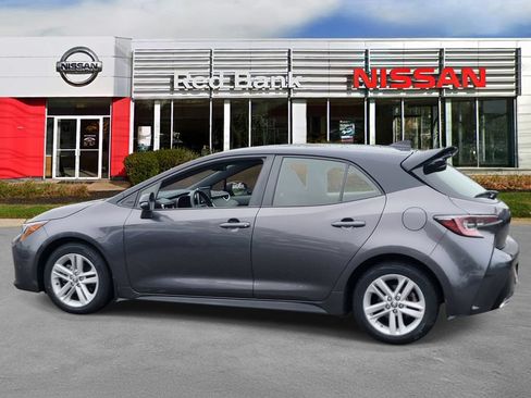 Used 2022 Toyota Corolla SE w/ SE Preferred Package FWD image 5