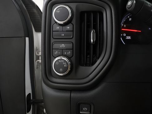 Used 2024 GMC Sierra 2500 Pro AWD/4WD image 18
