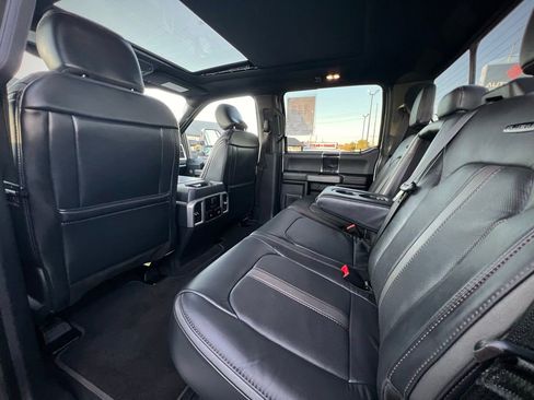 Used 2022 Ford F250 Platinum w/ FX4 Off-Road Package image 21