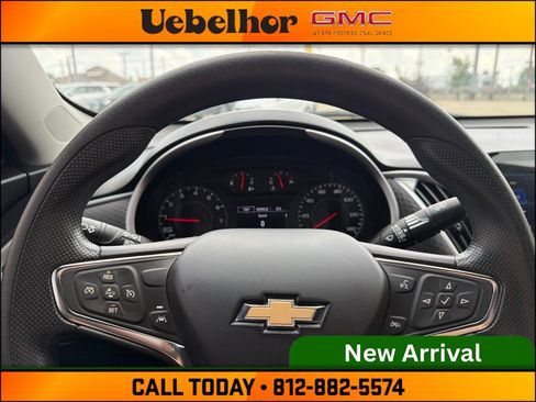Used 2023 Chevrolet Malibu LT FWD image 25