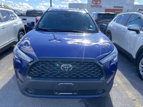 Used 2022 Toyota Corolla Cross LE image 3