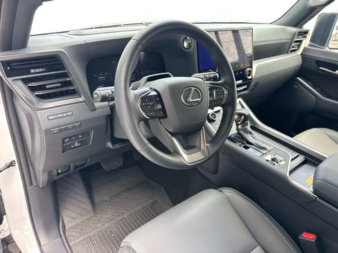 Certified 2024 Lexus GX 550 w/ Cold Area Package AWD/4WD image 23