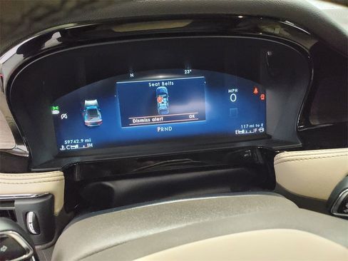 Used 2023 Lincoln Corsair Reserve image 15