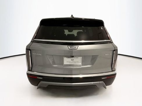 Used 2026 Cadillac Vistiq Luxury AWD/4WD image 5