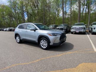 Certified 2023 Toyota Corolla Cross LE w/ Moonroof Package AWD/4WD video 2