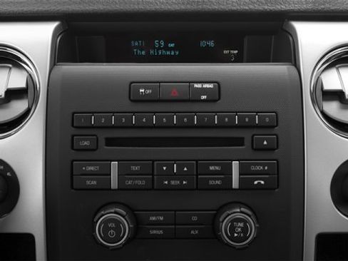Used 2014 Ford F150 XLT w/ Equipment Group 302A Luxury AWD/4WD image 8