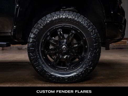 Used 2023 Chevrolet Silverado 1500 RST w/ Z71 Off-Road Package AWD/4WD image 11