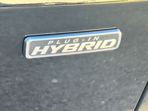 Certified 2024 Ford Escape SE w/ PHEV Premium Package image 24